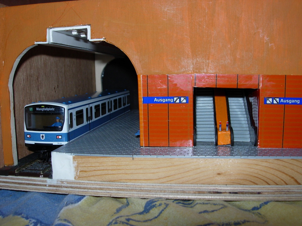 Spur H0 » Superung U-Bahn München (Hödl-Modell) in H0