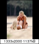 AnnaSophia-Robb-bikini-pictures-on-the-set-of-Soul-Surfer-Feb-3%2C-2010-v1avj8gtio.jpg