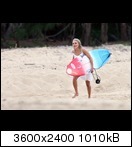 AnnaSophia-Robb-%7C-in-a-bikini-on-Soul-Surfer-set-in-Hawaii-Feb-13%2C-2010-y1b8q7chnl.jpg