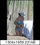 Britney-Spears-wearing-a-bikini-in-Hawaii-27.03.2014-n3fit83yi0.jpg