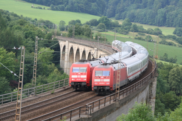 101 013-1 + 101 037-0 Altenbecken Viadukt