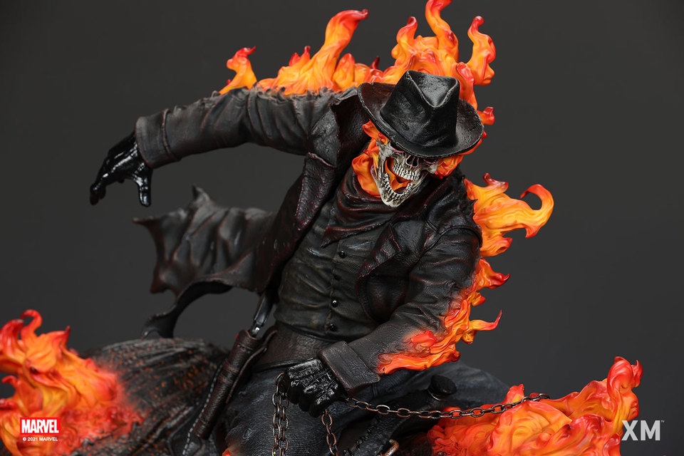 Premium Collectibles : Ghost Rider on Horse 10r8klk