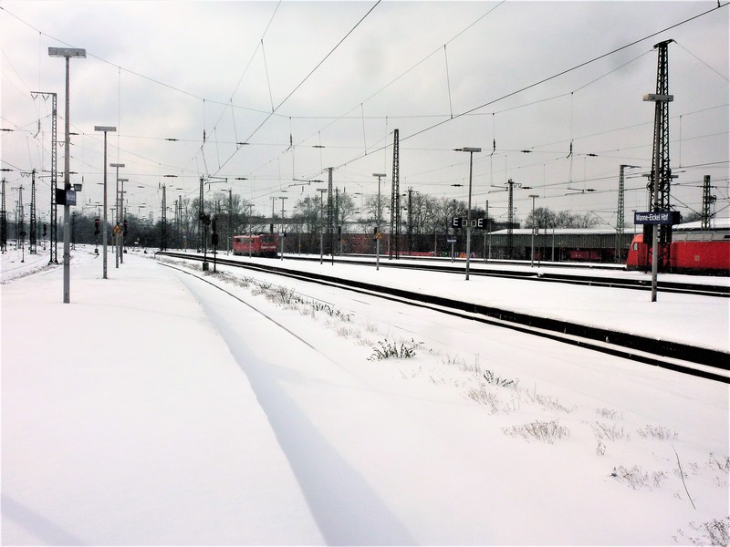Schnee im Ruhrgebiet Wanne-Eickel Hbf 11j0jo8