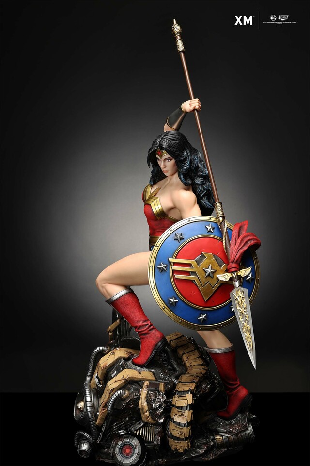 Premium Collectibles : Wonder Woman Classic 1/6 Statue 1394cwr