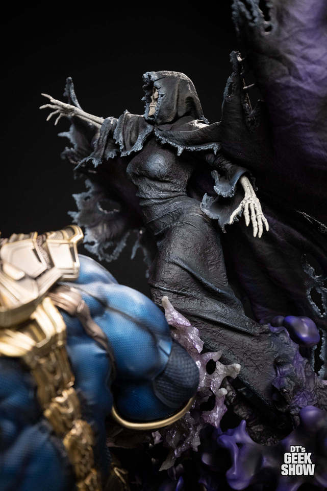 Premium Collectibles : Thanos and Lady Death 140883723_233205275048zj5z