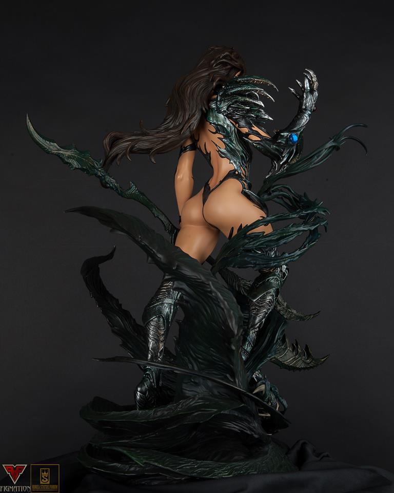 Premium Collectibles : Witchblade - Page 4 14c2sis