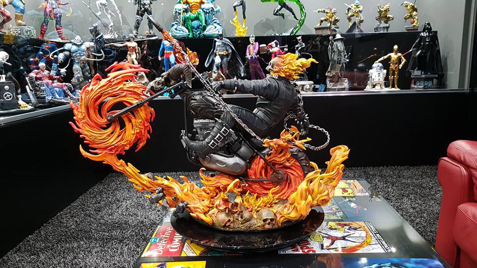 Premium Collectibles : Ghost Rider - Page 7 15977984_181828112508b9sm7
