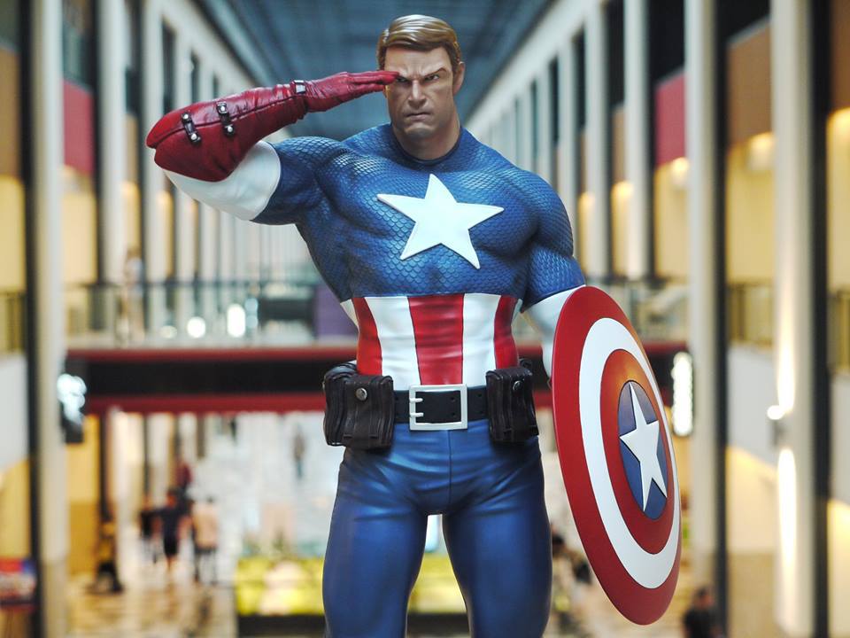 Premium Collectibles : Captain America - Sentinel of liberty - Page 5 16864708_1255195267894ik1a