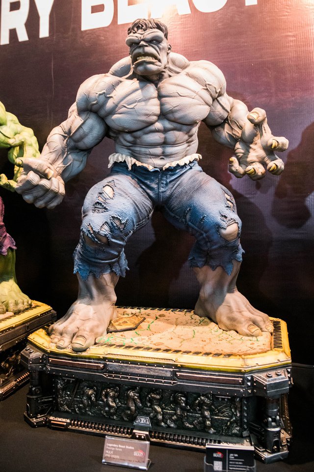 Premium Collectibles : Hulk 1/3 Statue 177hjrr