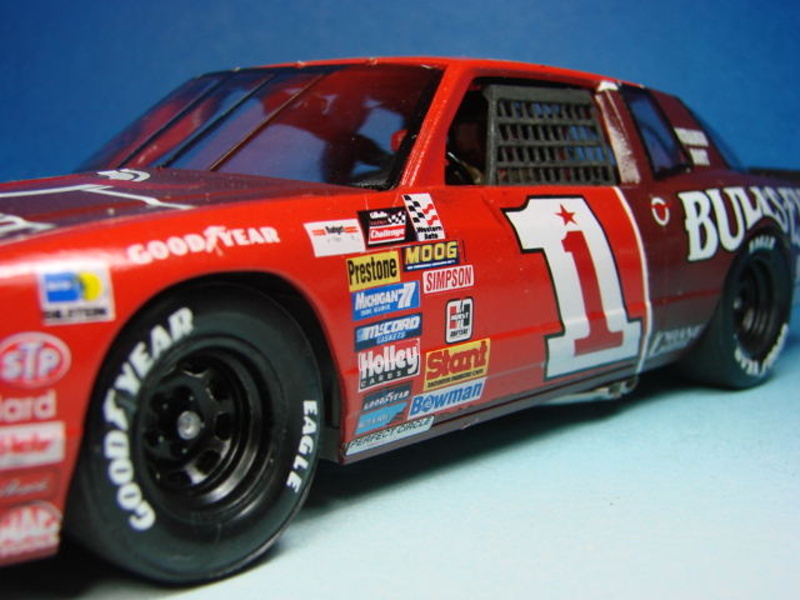 NASCAR 1986 Chevrolet Monte Carlo Aerocoupe #1 1bullsleftdoorfeodk
