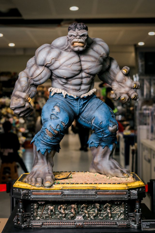 Premium Collectibles : Hulk 1/3 Statue 1cqfj46