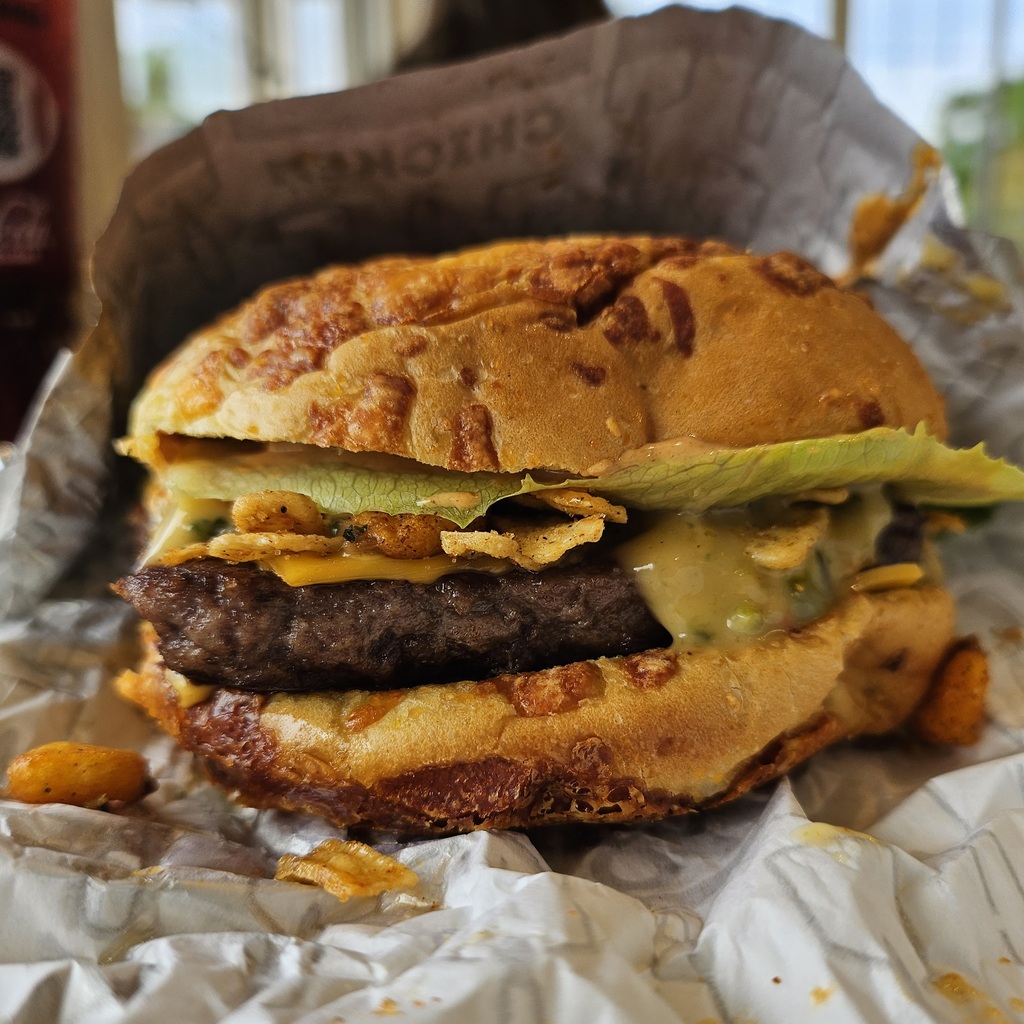 Wendy’s introduces the Loaded Nacho Cheeseburger/Chicken Sandwich along ...