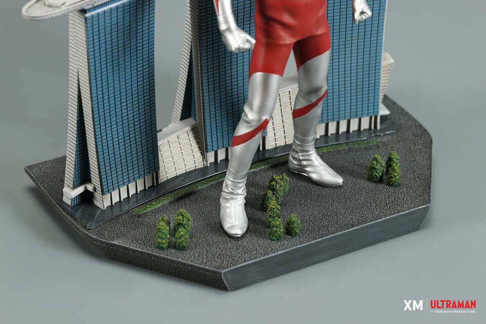 Premium Collectibles : Ultraman Marina Bay Sands Diorama  20jxixu