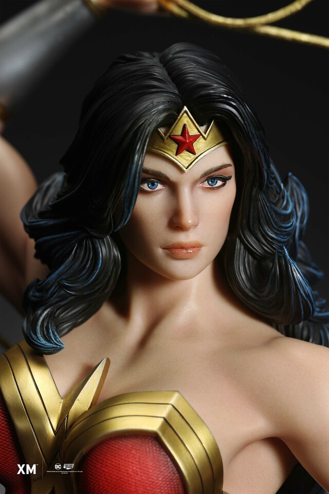 Premium Collectibles : Wonder Woman Classic 1/6 Statue 23smdov