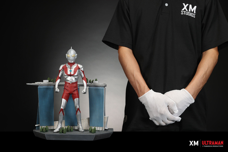 Premium Collectibles : Ultraman Marina Bay Sands Diorama  25eiek