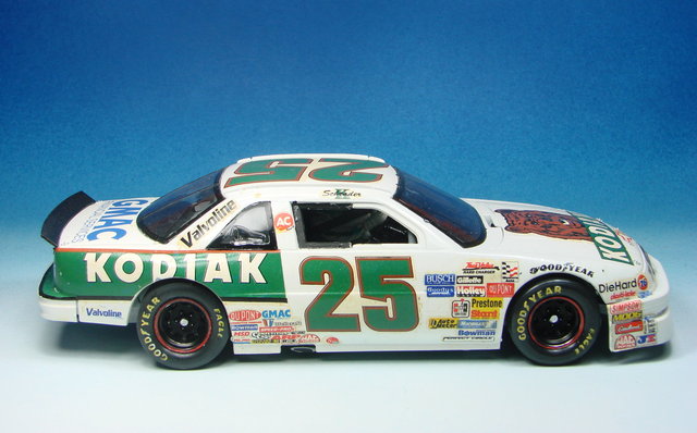 NASCAR 1993 Chevrolet Lumina Kodiak 25kodiak2013sideqwrly