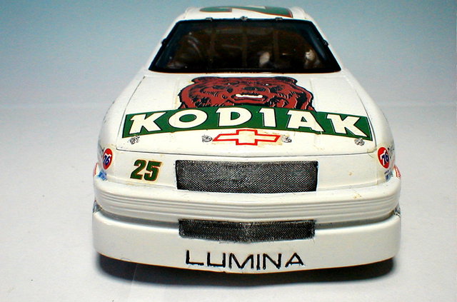 NASCAR 1993 Chevrolet Lumina Kodiak 25kodiakfrontstudioccxu2
