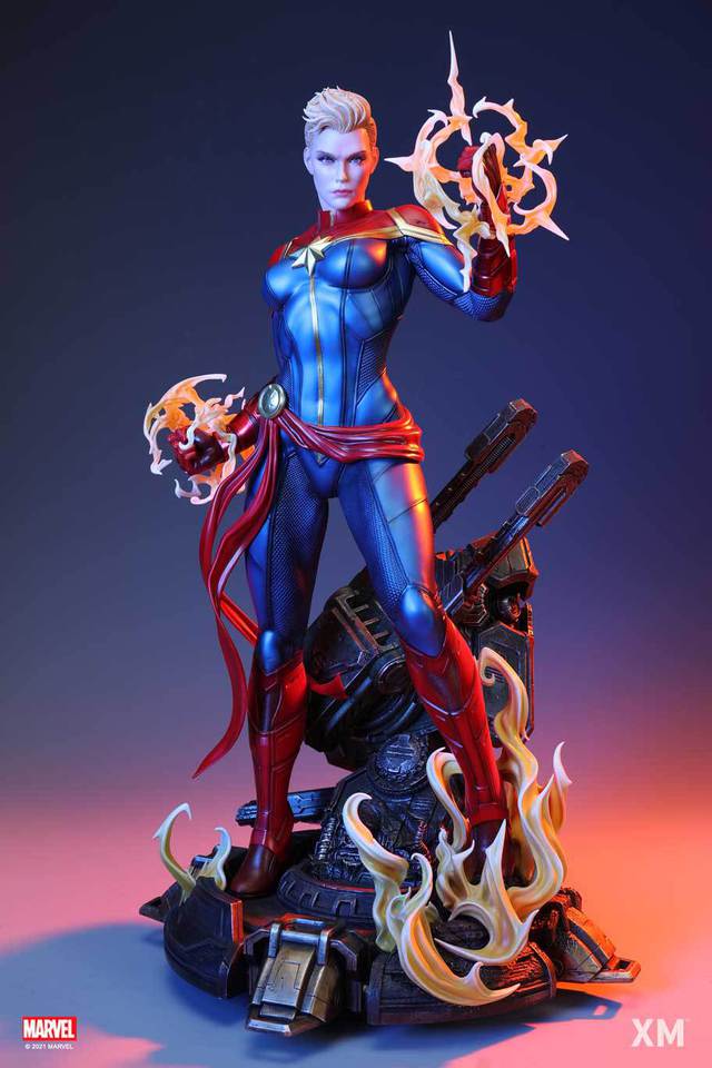 Premium Collectibles : Captain Marvel 1/4 Statue 274vjzh