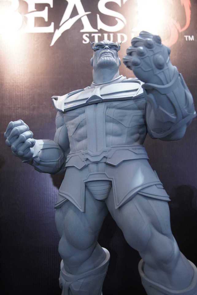 Premium Collectibles : Thanos 1/3 Statue 28kkjak