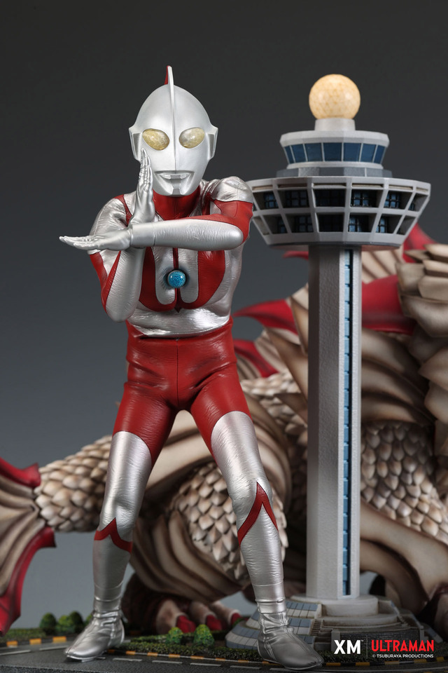 Premium Collectibles : Ultraman & Merliger Diorama 2e5eo2