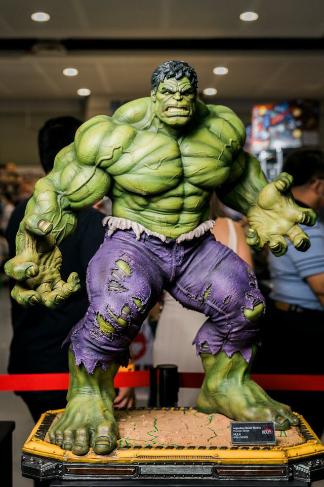 Premium Collectibles : Hulk 1/3 Statue 2fdj1i