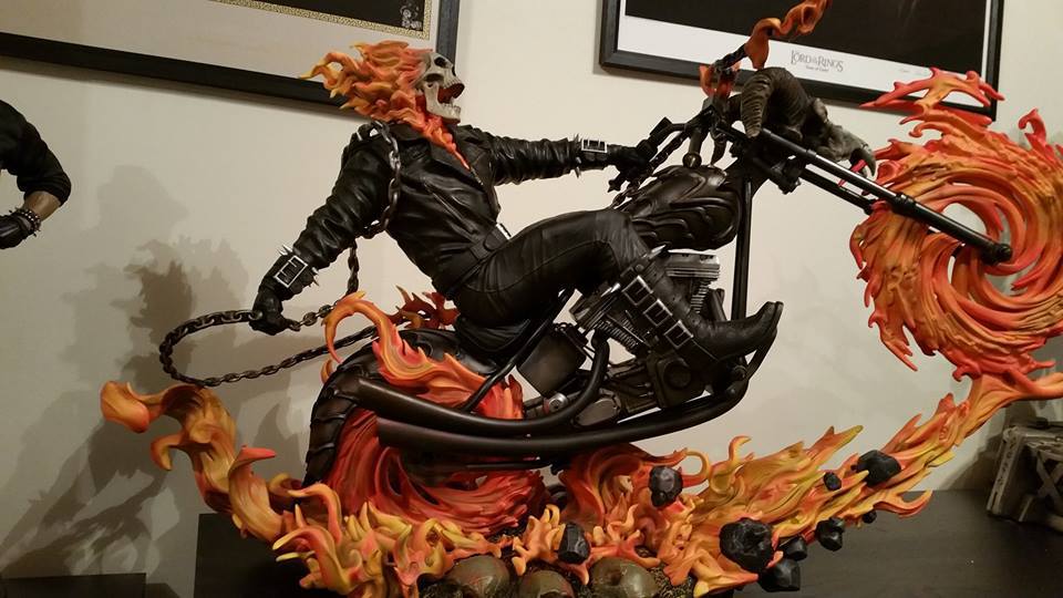 Premium Collectibles : Ghost Rider - Page 6 2ops1c