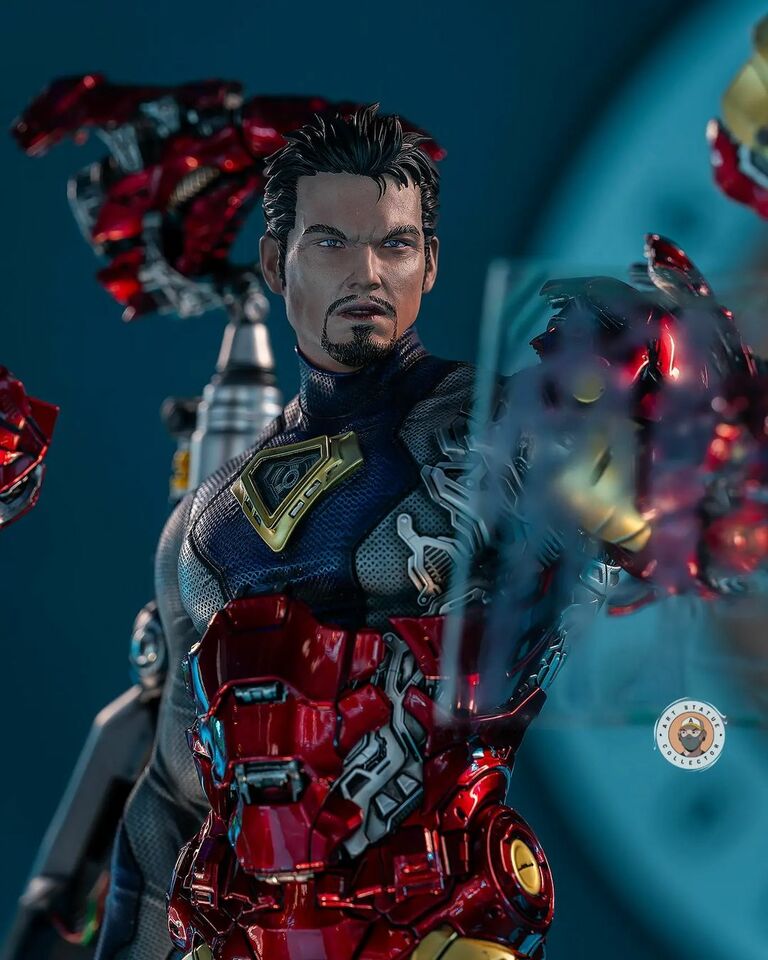 Premium Collectibles : Iron Man Suit-Up 1/4 Statue 2swfoj