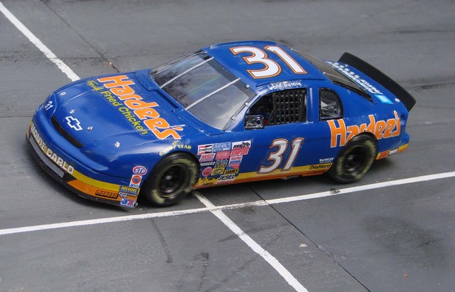 Randy Ayers Nascar Modeling Forums :: View topic - #31 HardeeÂ´s Fried
