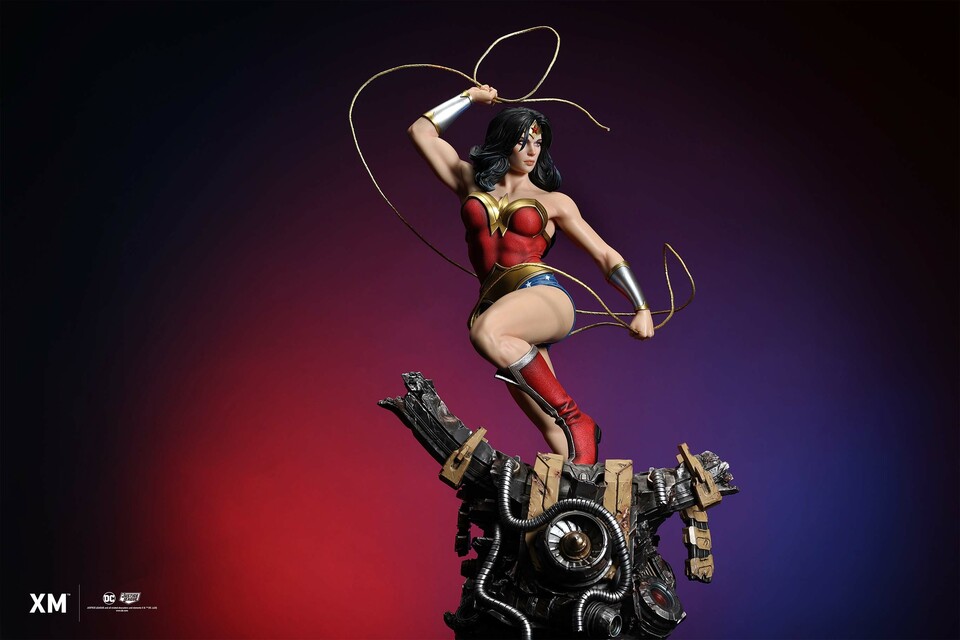 Premium Collectibles : Wonder Woman Classic 1/6 Statue 3430ihd