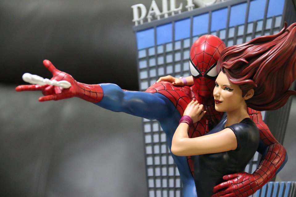 Spiderman and Mary jane set diorama  - Page 2 3aonj1k