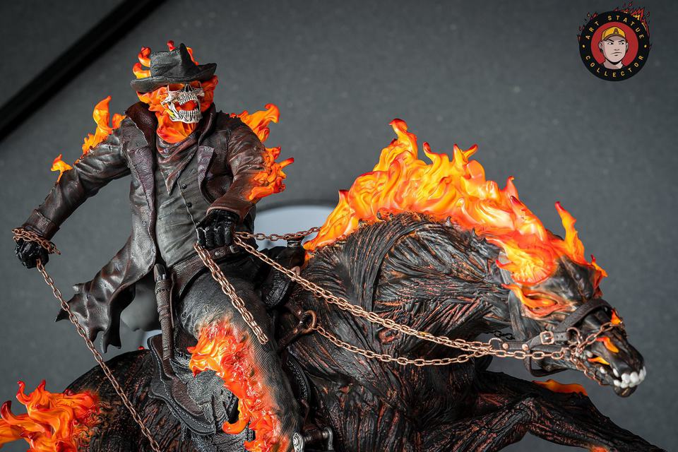 Premium Collectibles : Ghost Rider on Horse 3j4k05