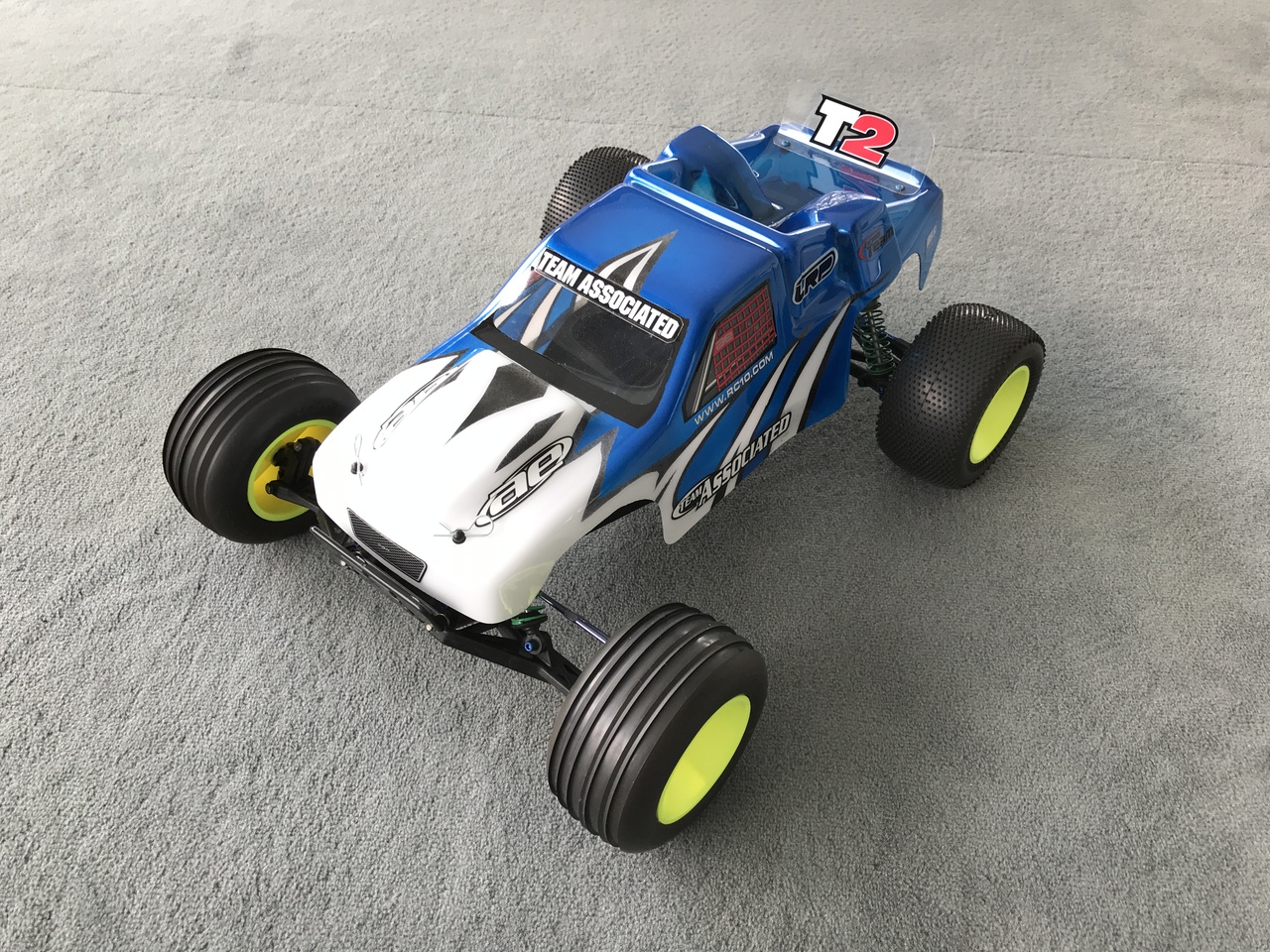 6132 T2 BODY FOR ASSOCIATED RC10T2 RC10T 2 VINTAGE 