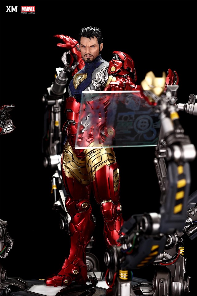 Premium Collectibles : Iron Man Suit-Up 1/4 Statue 42mdq8