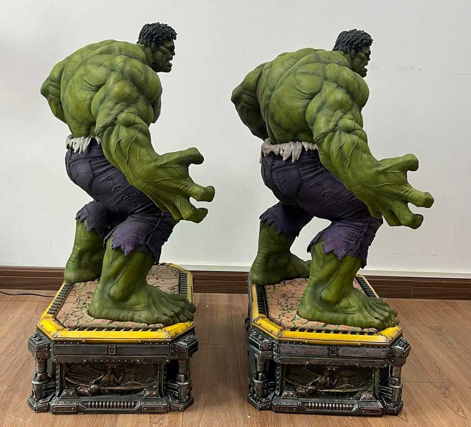 Premium Collectibles : Hulk 1/3 Statue 43acq1