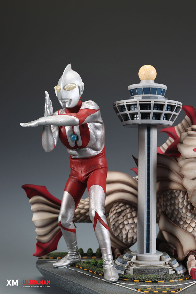 Premium Collectibles : Ultraman & Merliger Diorama 5awcf9