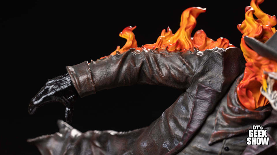 Premium Collectibles : Ghost Rider on Horse 5mdk6r