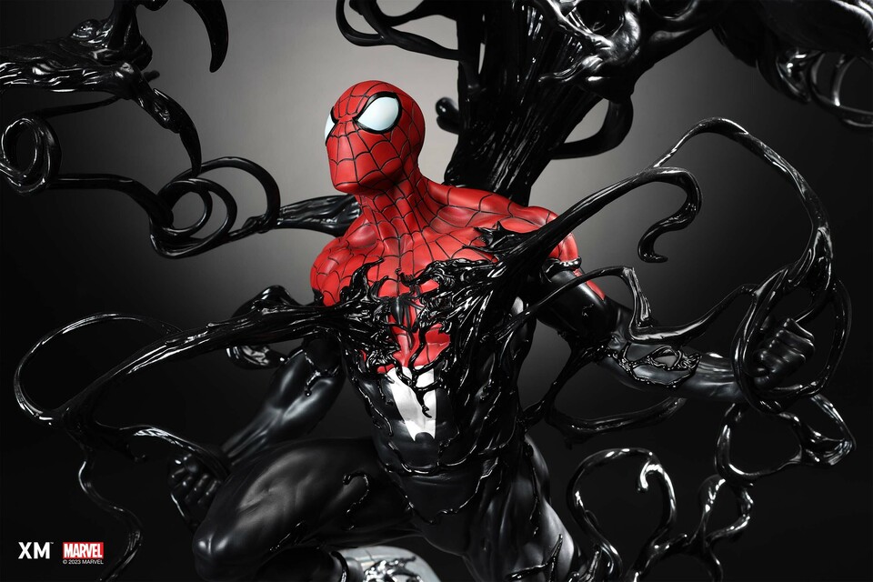 Premium Collectibles : Symbiote Spiderman 1/4 Statue 6grd20