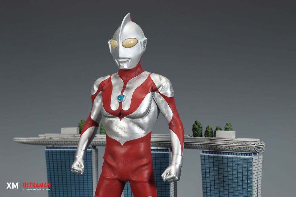 Premium Collectibles : Ultraman Marina Bay Sands Diorama  6q3dpg