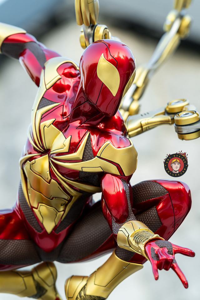 Premium Collectibles : Iron-spiderman** 6vikh3