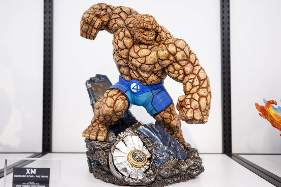 Premium Collectibles : The Thing 1/4 Statue 738ftx