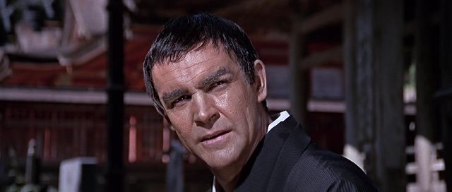 James Bond: İnsan İki Kere Yaşar Ekran Görüntüsü 2