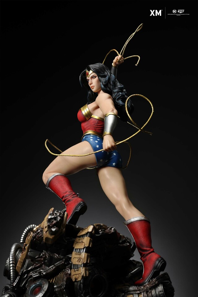 Premium Collectibles : Wonder Woman Classic 1/6 Statue 7jhiwu
