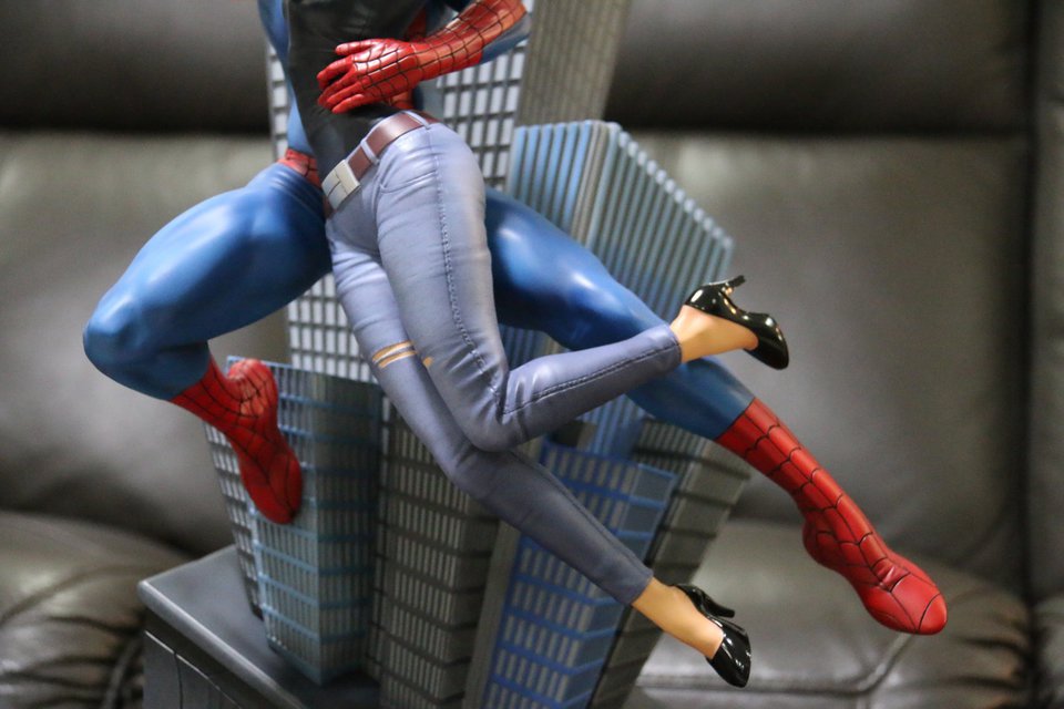 Spiderman and Mary jane set diorama  - Page 2 7ppjz3