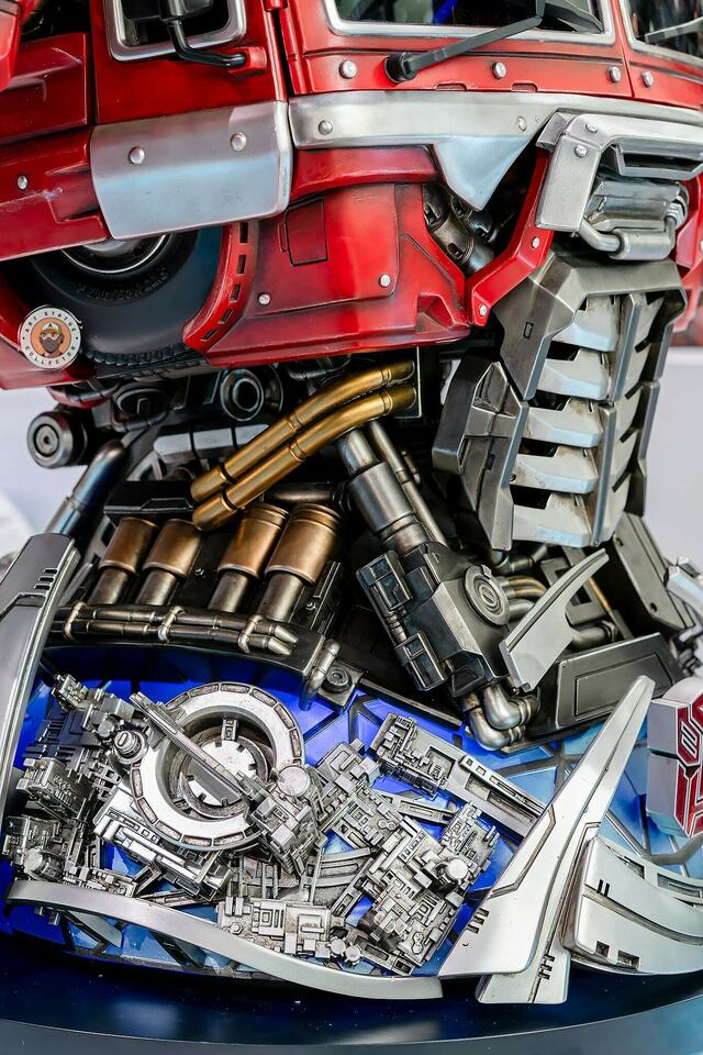Premium Collectibles : Transformers Optimus Prime (G1) 1/3 Bust 8n7fxi