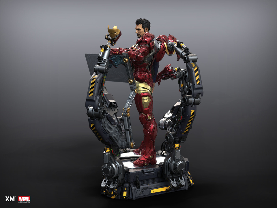 Premium Collectibles : Iron Man Suit-Up 1/4 Statue 961cbw