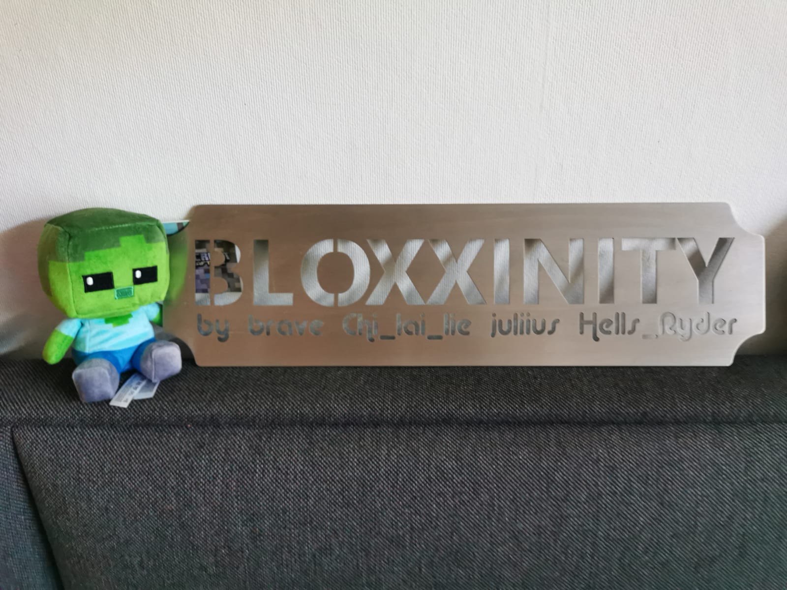 Bloxxinity Sign