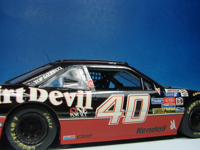 NASCAR 1993 Pontiac Grand Prix Dirt Devil Dsc03821qqs01