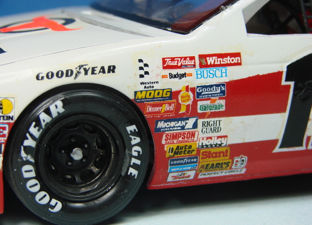 NASCAR 1991 Ford Thunderbird Bulls-Eye Dsc047036fq3a