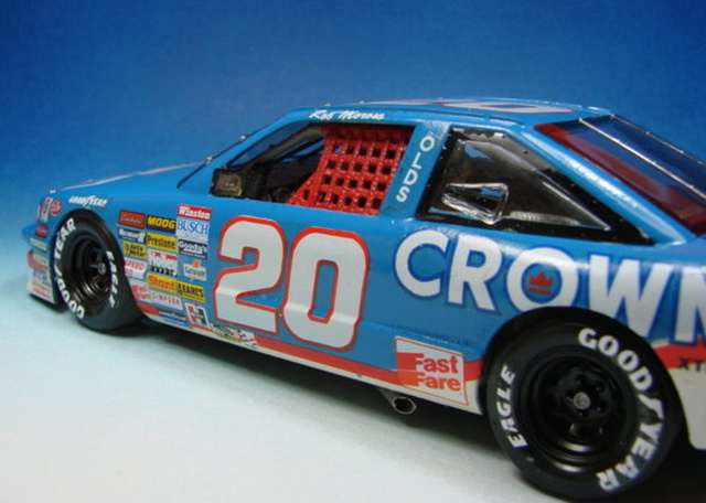 NASCAR 1990 Oldsmobile Cutlass Crown Dsc05619gzalr
