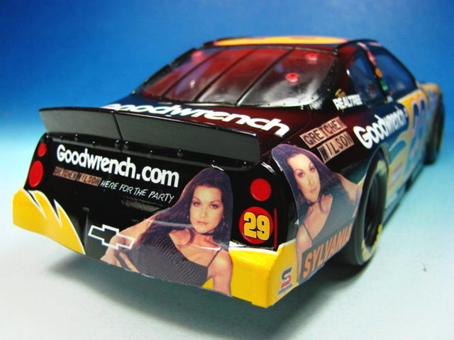 NASCAR 2005 Chevrolet Monte Carlo Gretchen Dsc079582xcd2
